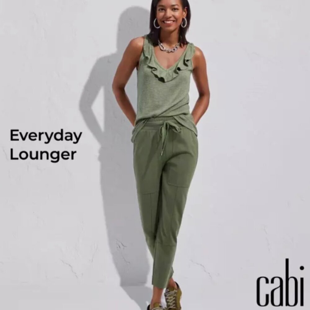 Cabi #6048 Everyday Lounger Crop Pants in Olive Green size medium **